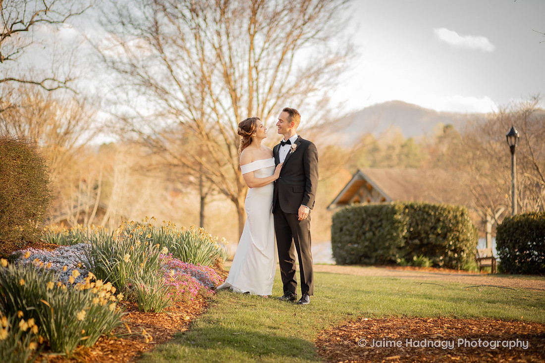 Small Asheville Wedding | Asheville Photographer