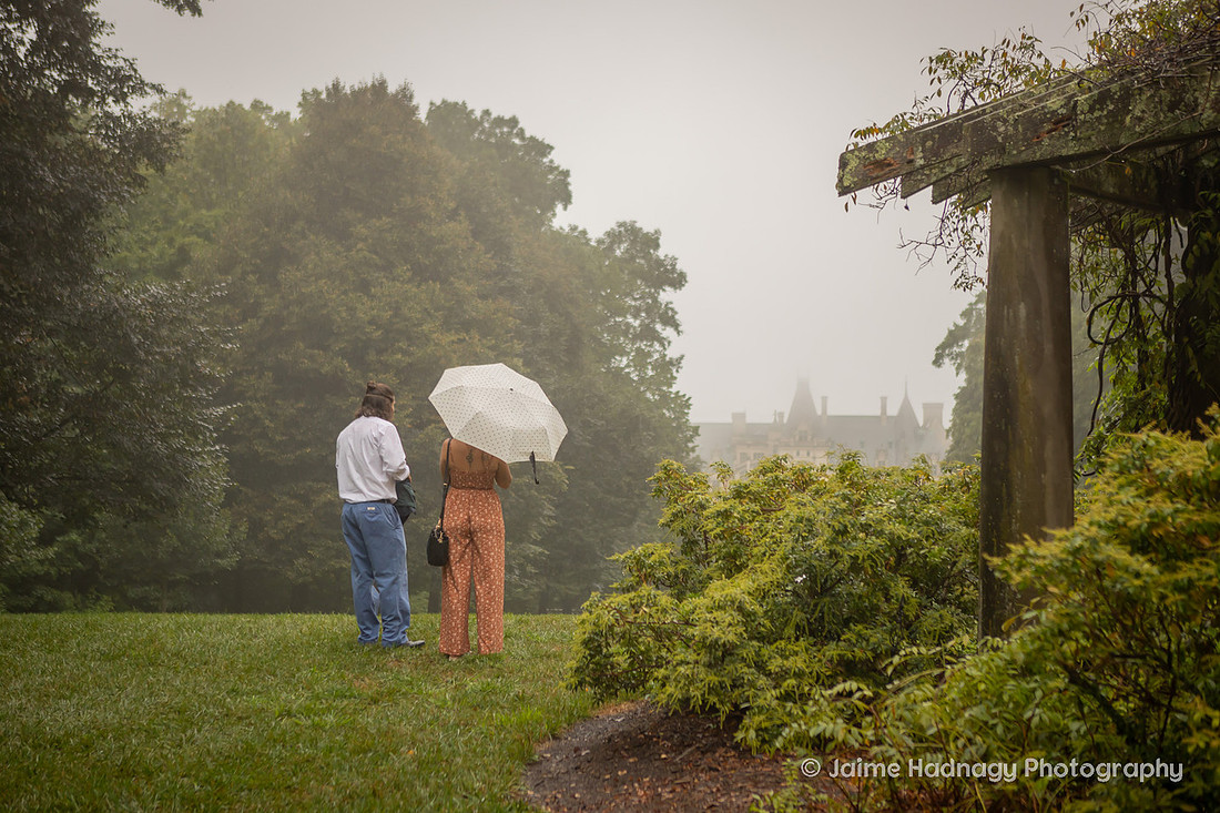 Proposing in the rain at the Biltmore Estate | Asheville Engagement Photographer