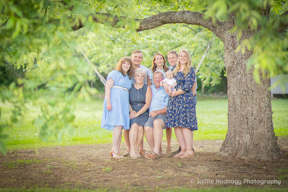 Family Reunion Photoshoot | Black Mountain Photographer