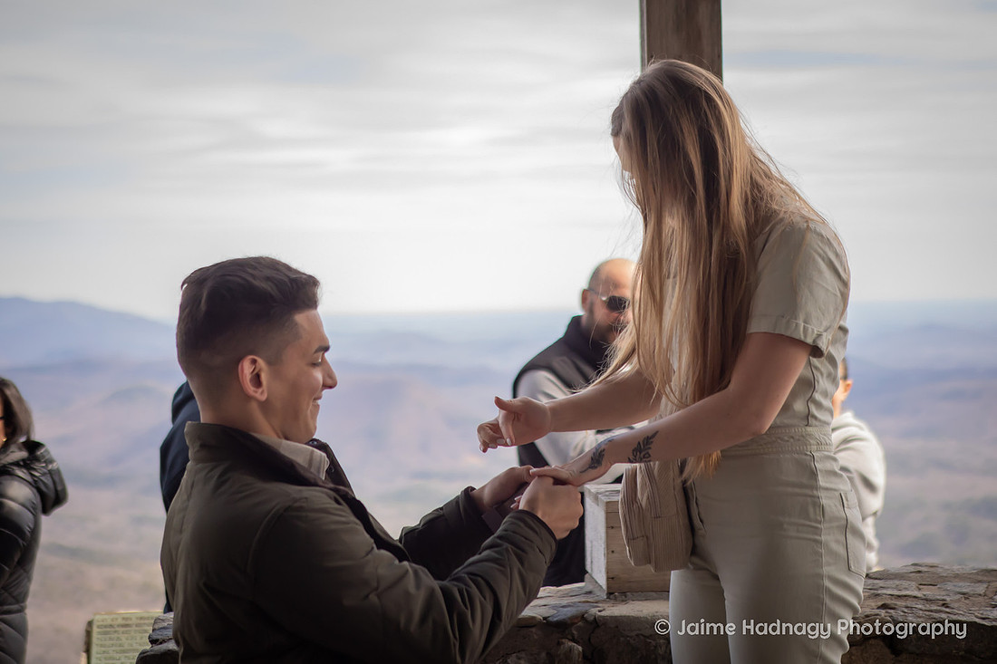 Surprise Proposal at Pretty Place with Professional Photographer