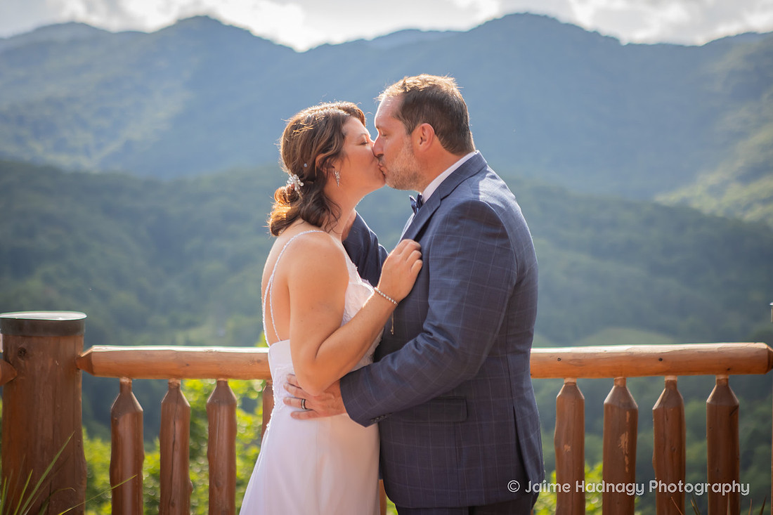 Wedding in the Mountains | Asheville Elopement Photographer