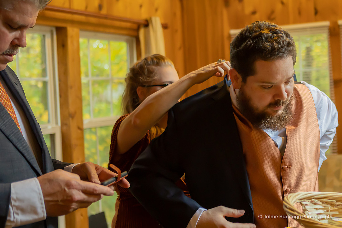 Getting ready wedding photos | Asheville Photographer