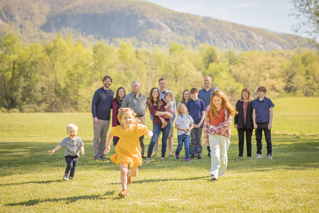 Outdoor Family Photos at Lake Lure NC | Black Mountain Photographer