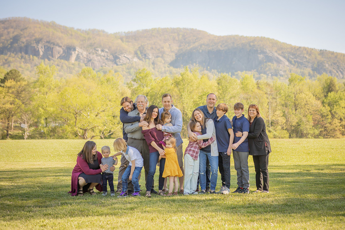 Outdoor Family Photos at Lake Lure NC | Black Mountain Photographer