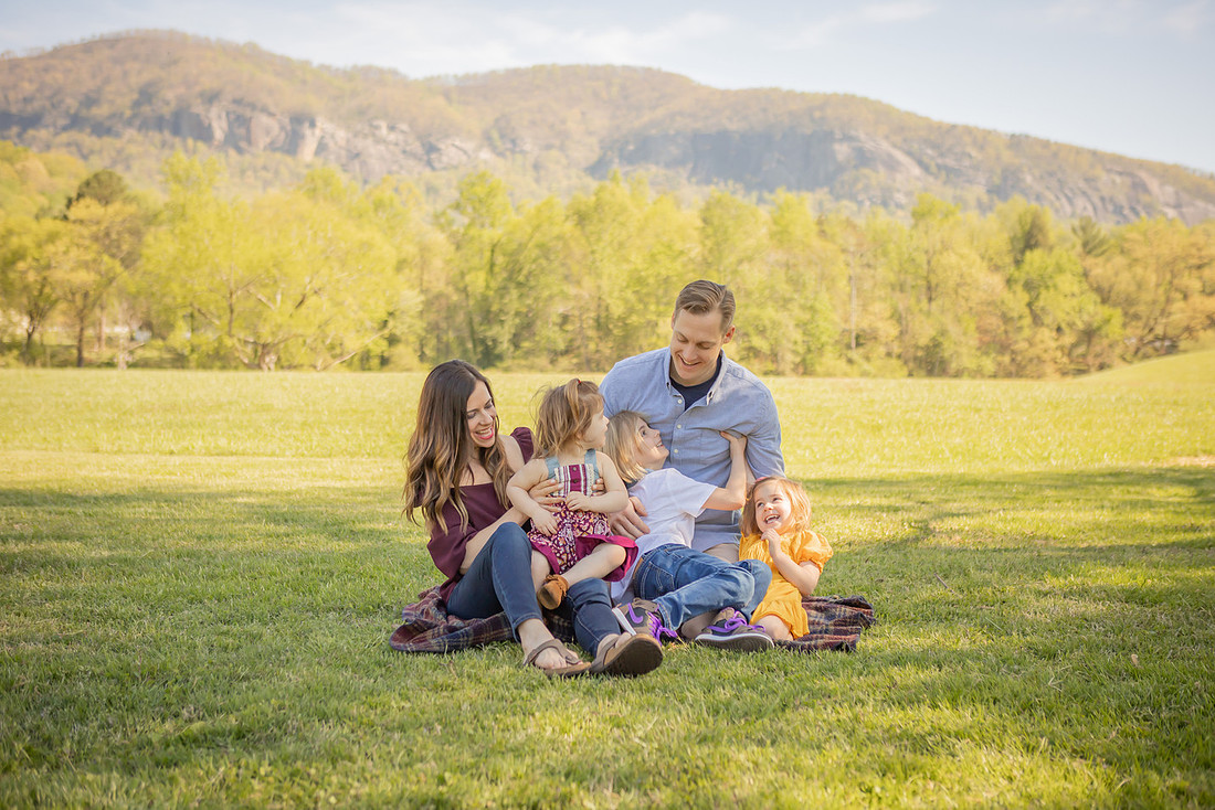Outdoor Family Photos at Lake Lure NC | Black Mountain Photographer