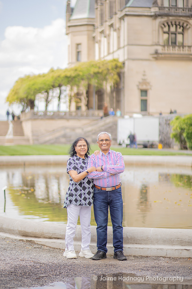 Couples Photos at Biltmore Estate | Asheville Photographer
