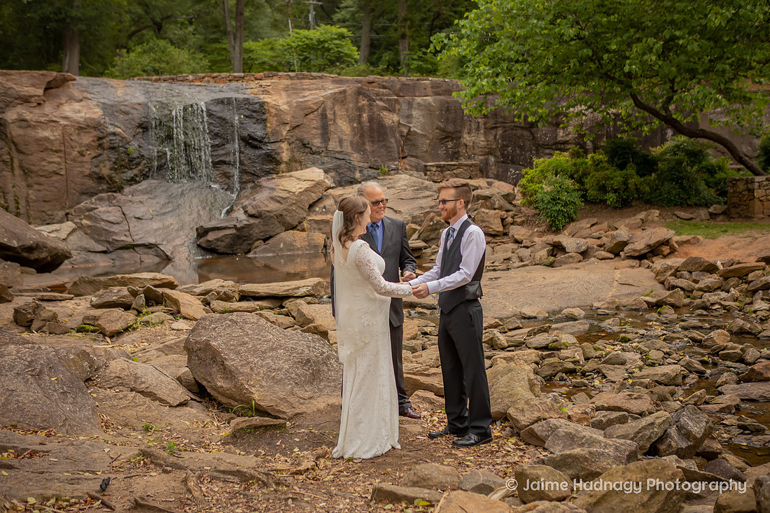 Rock Quarry Garden Elopement: Wedding Photographer