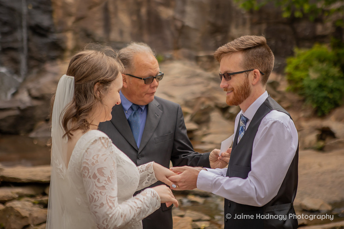 Rock Quarry Garden Elopement: Wedding Photographer