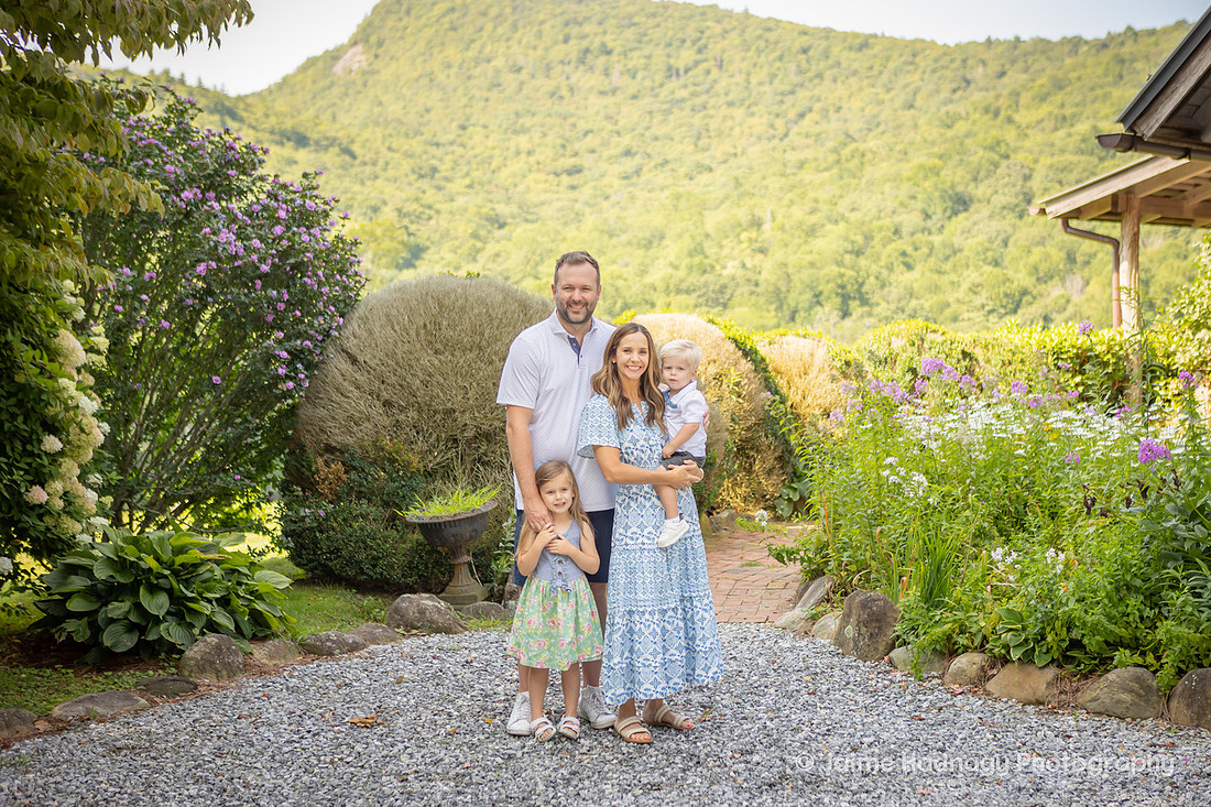 Outdoor Family Photos in the Mountains | Western NC Photographer