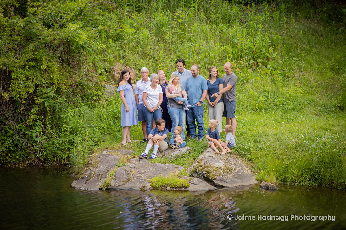 Family Reunion Photo Shoot in Nature | Asheville Photographer