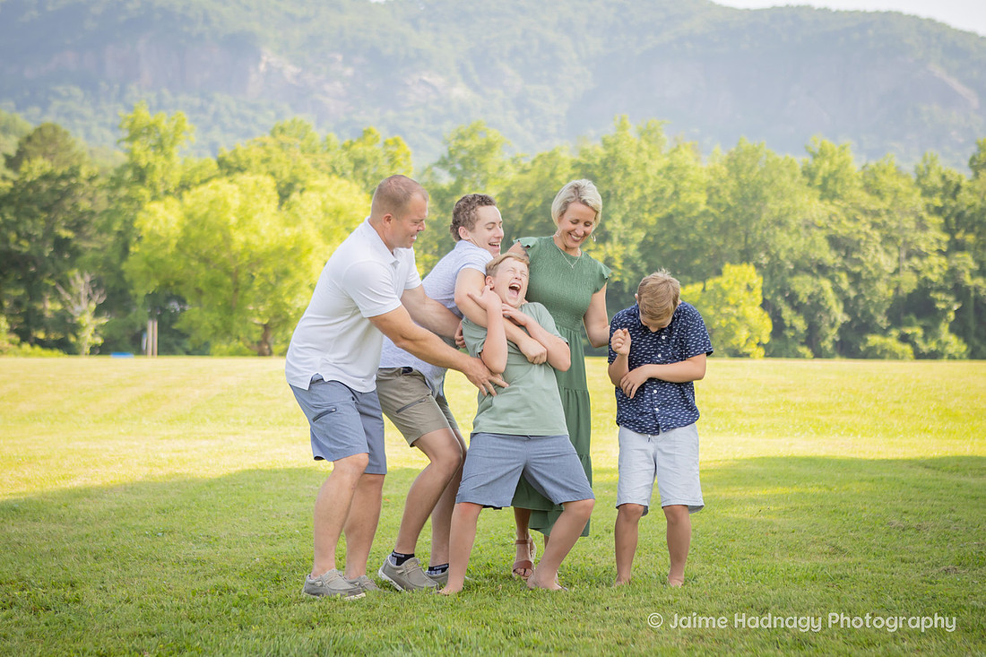 Springtime Family Photos at Lake Lure | Asheville Photographer