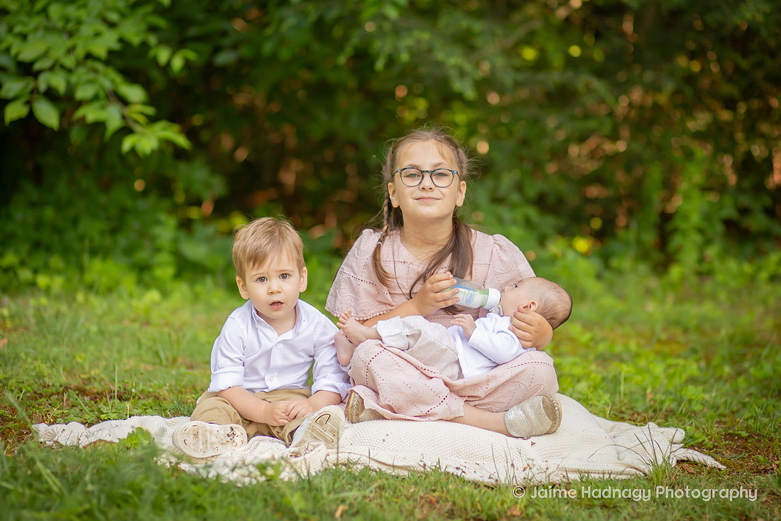 Backyard Family Photos with Kids and Baby | Weaverville Family Photographer