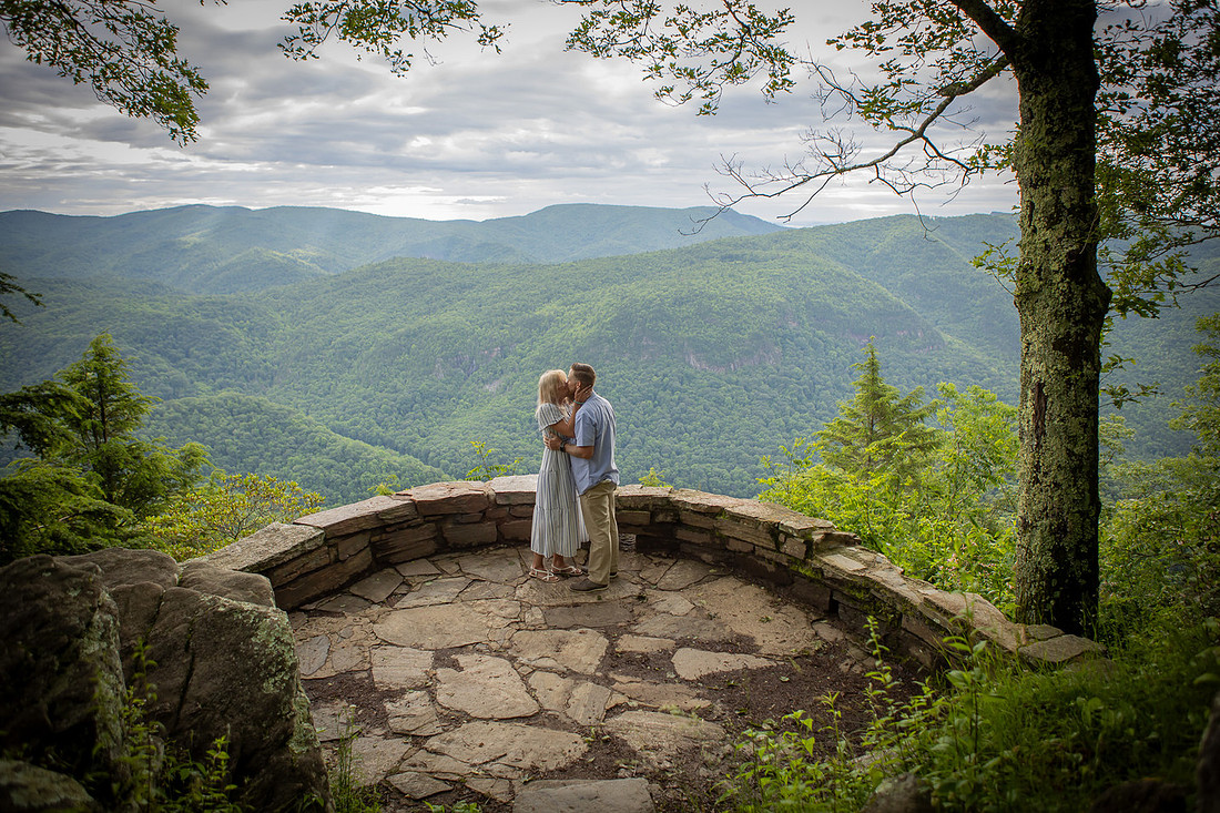 North Carolina Mountain Engagement | Blue Ridge Parkway Engagement Photographer 