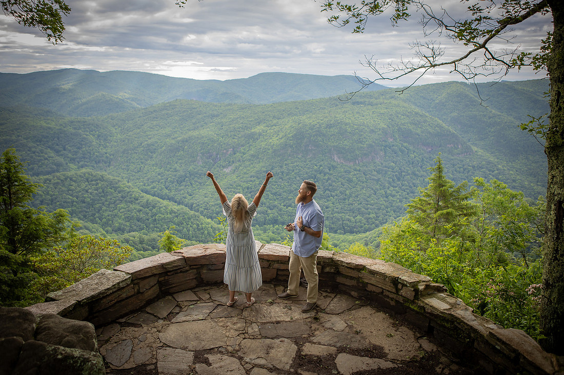 North Carolina Mountain Engagement | Blue Ridge Parkway Engagement Photographer 