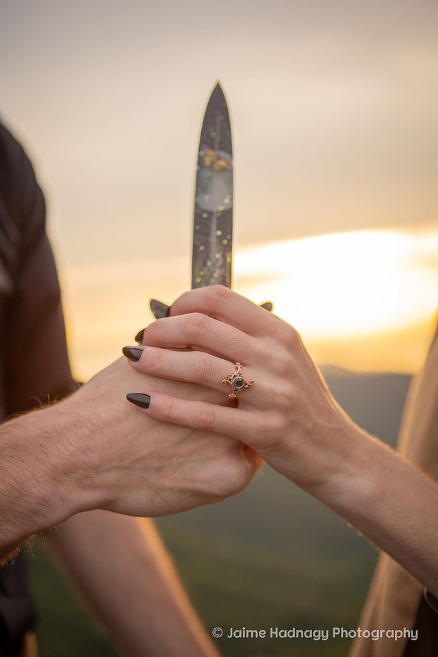 Engagement Photos with Knife | Asheville Photographer