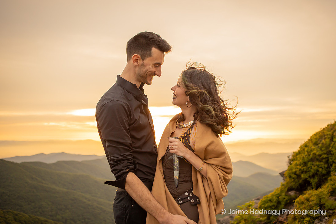 Engagement Photos with Knife | Asheville Photographer