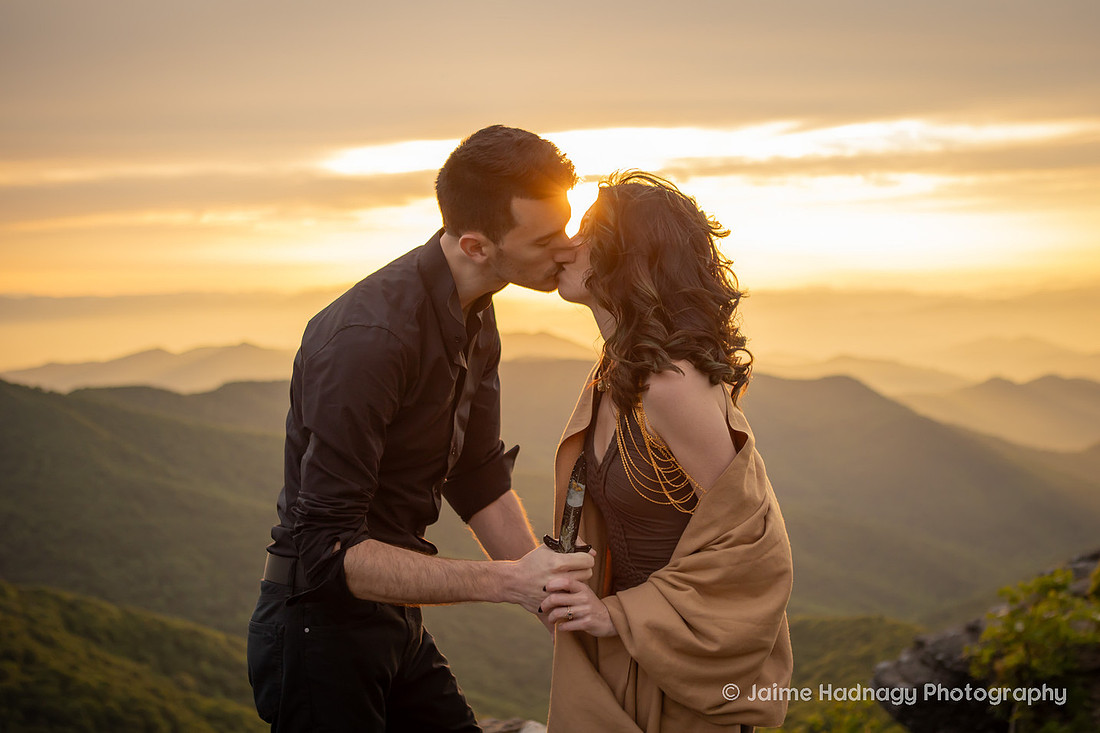 Engagement Photos with Knife | Asheville Photographer