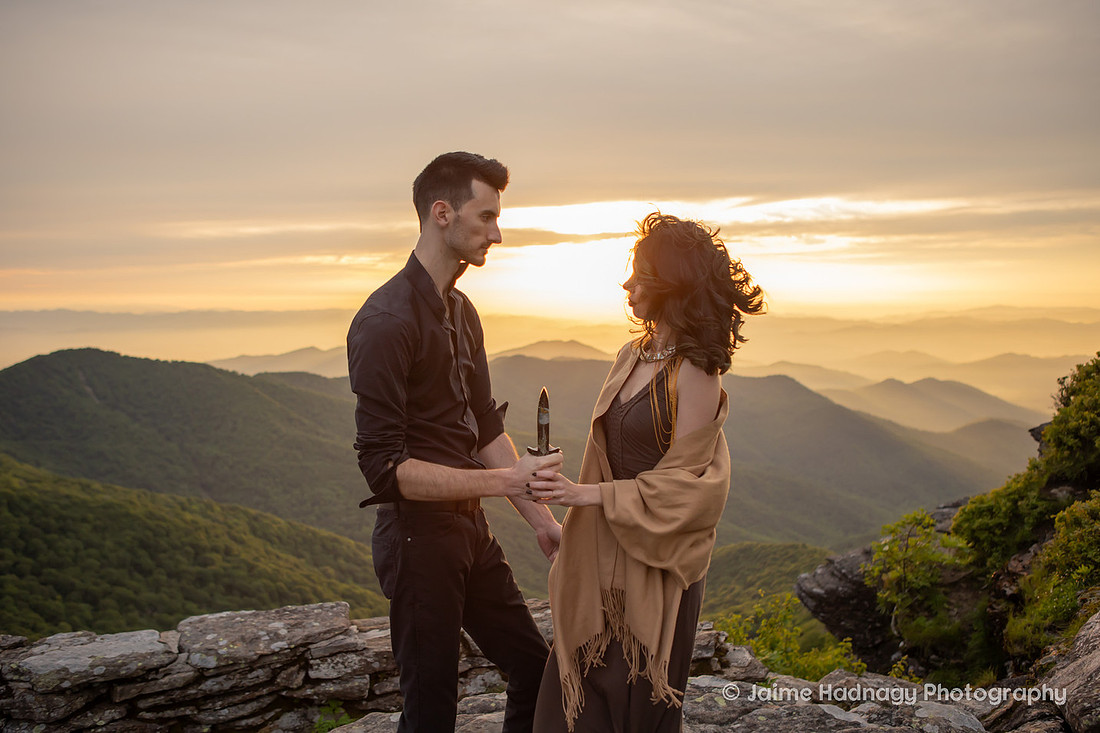 Engagement Photos with Knife | Asheville Photographer