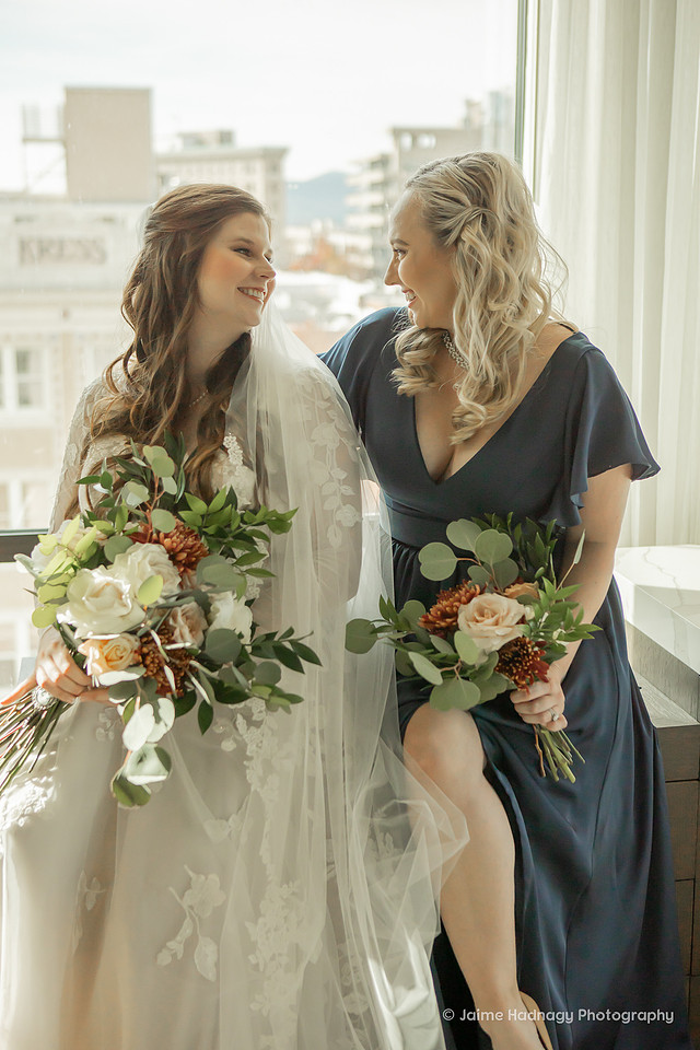 Getting Ready Bridal Portraits in Downtown Asheville