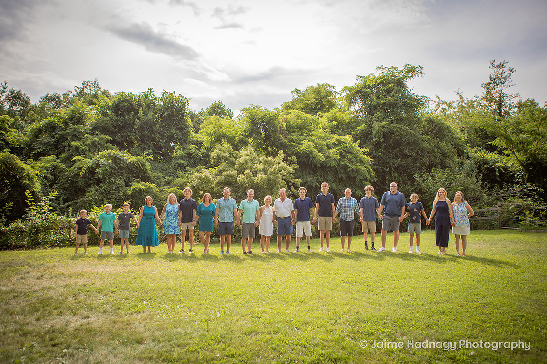 Outdoor Extended Family Photos | Asheville Photographer