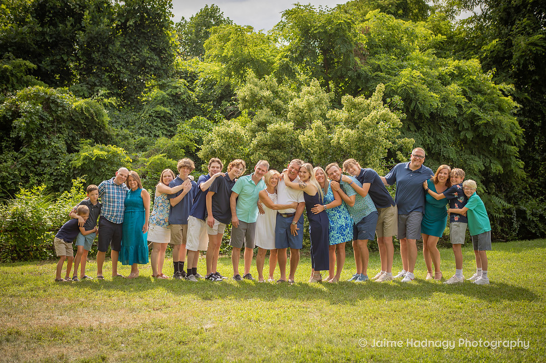 Outdoor Extended Family Photos | Asheville Photographer