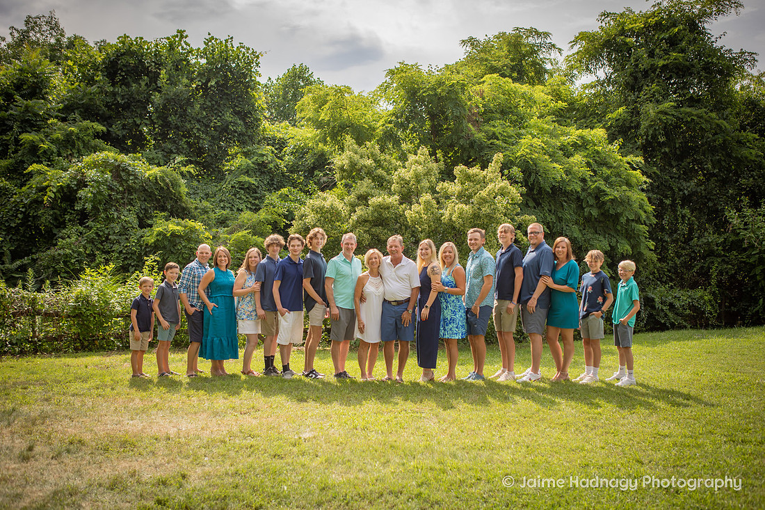 Outdoor Extended Family Photos | Asheville Photographer