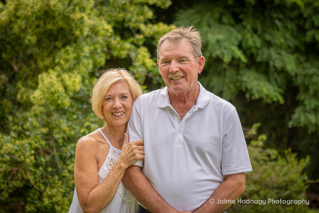 Outdoor Extended Family Photos | Asheville Photographer