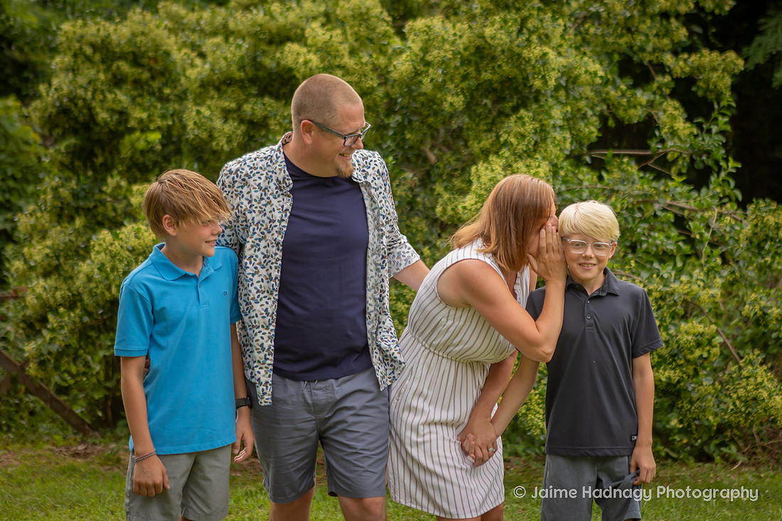 Outdoor Extended Family Photos | Asheville Photographer