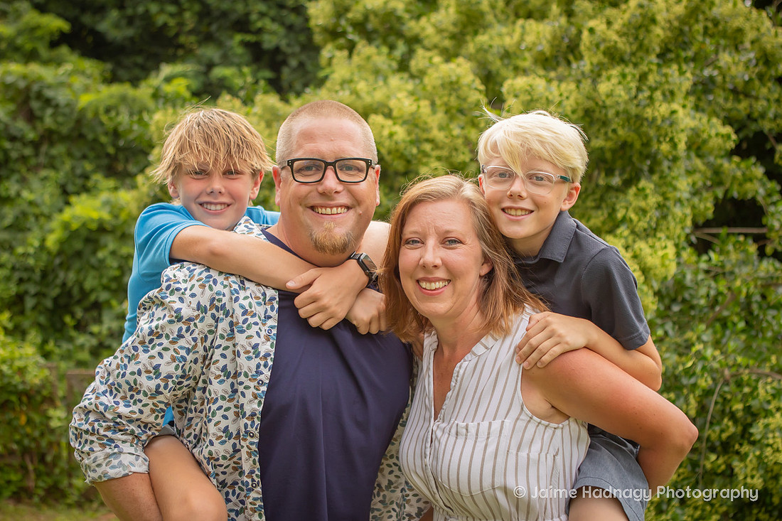 Outdoor Extended Family Photos | Asheville Photographer