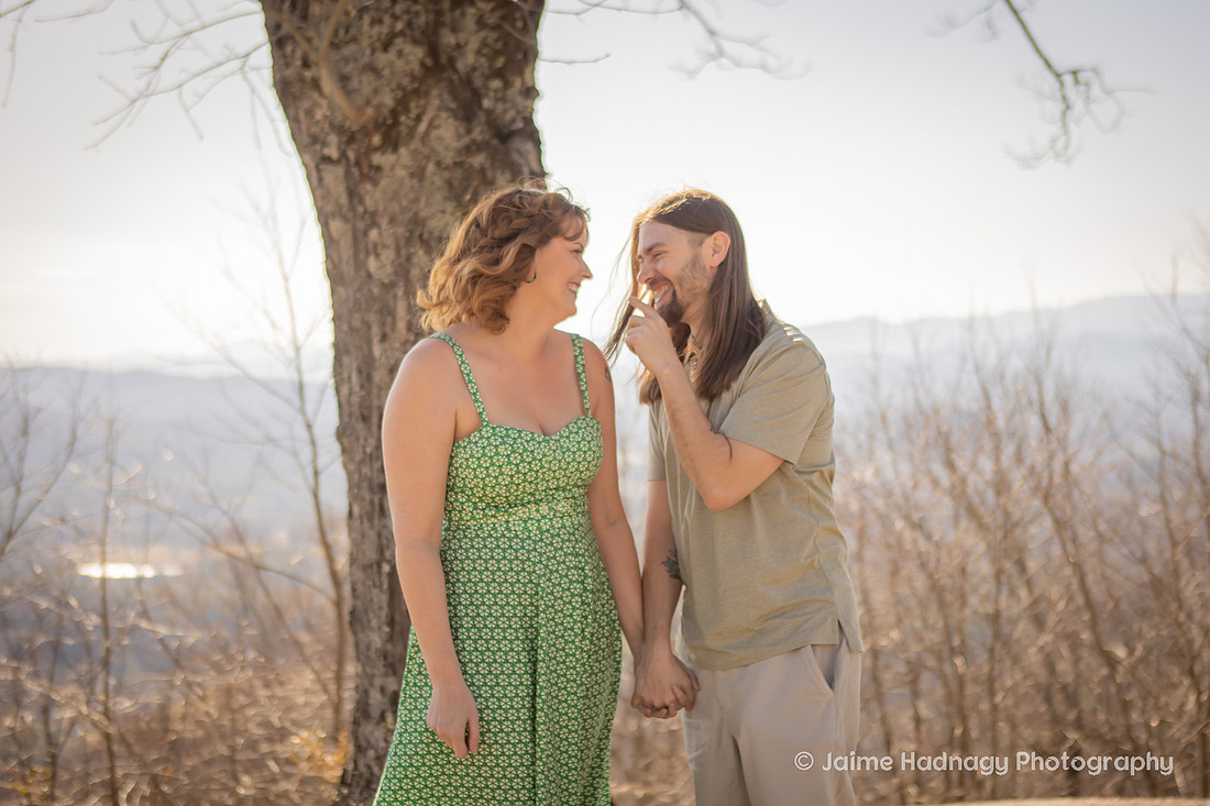 Engagement Photos at Jump Off Rock | Hendersonville Photographer