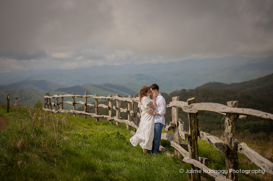 Mountain Engagement Photo Session | Western NC Photogrpaher