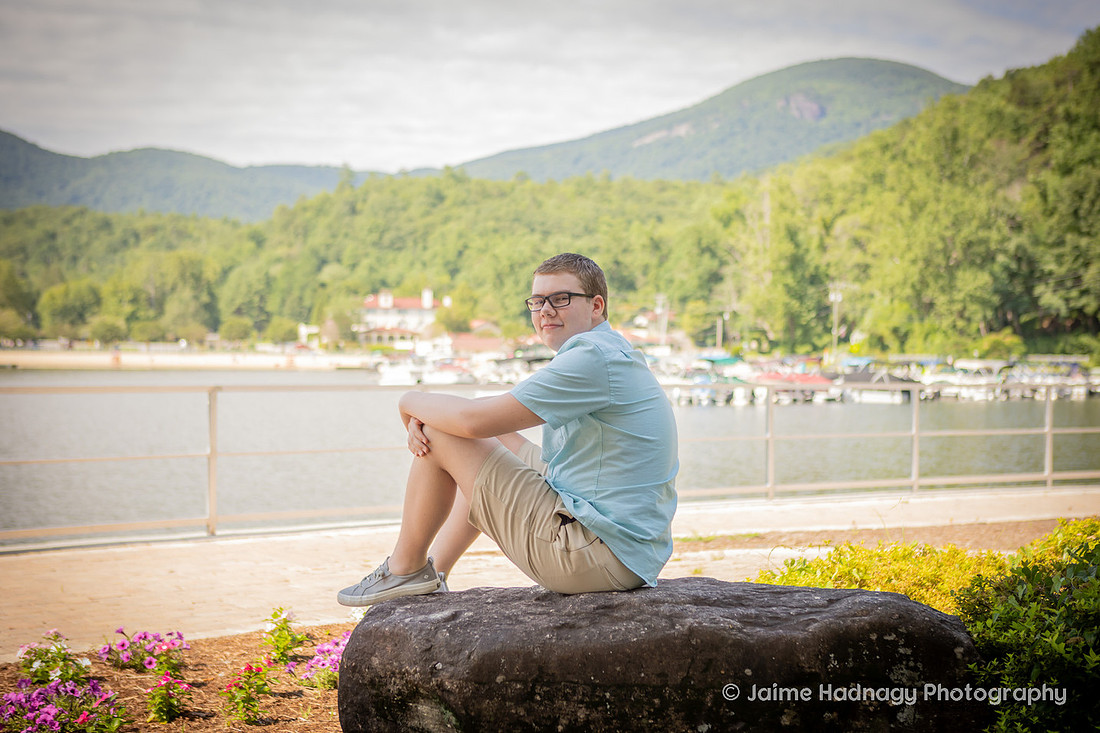 Fun Family Photoshoot in Lake Lure NC