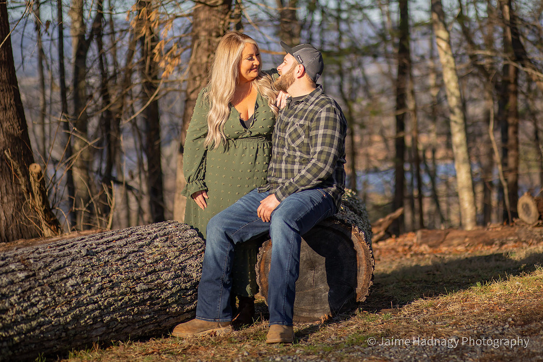 Asheville Engagement Pictures | Romantic COuple
