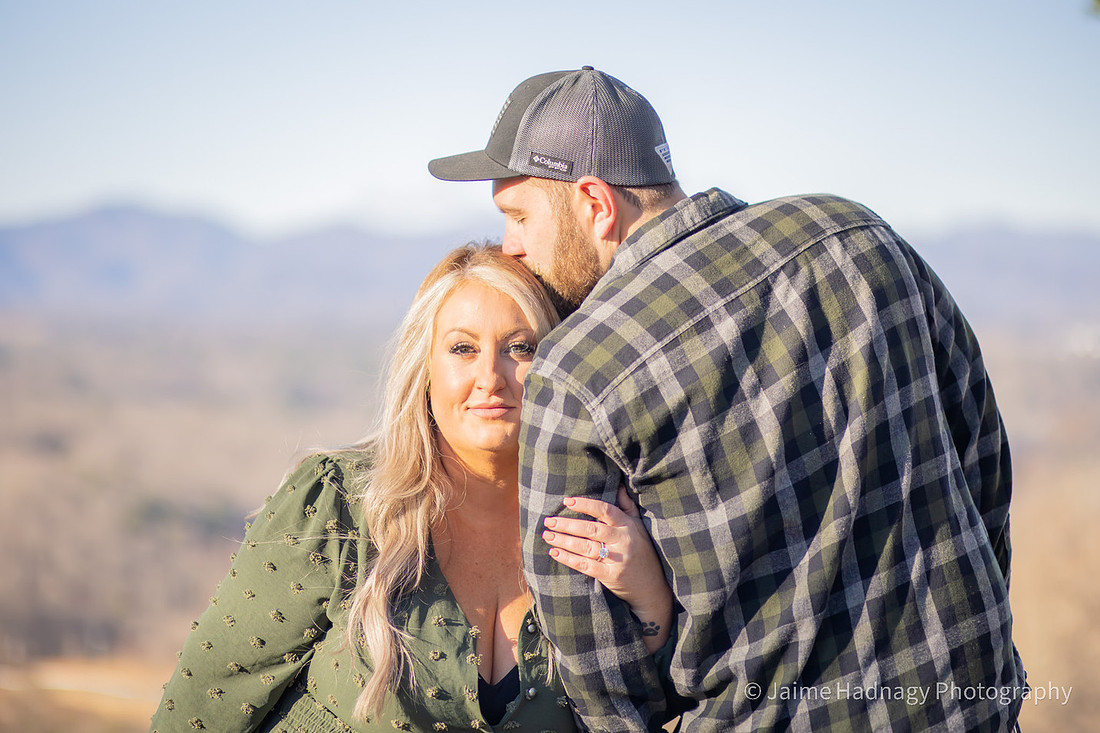Beautiful Engagement Photos in the Mountains | Asheville Photographer