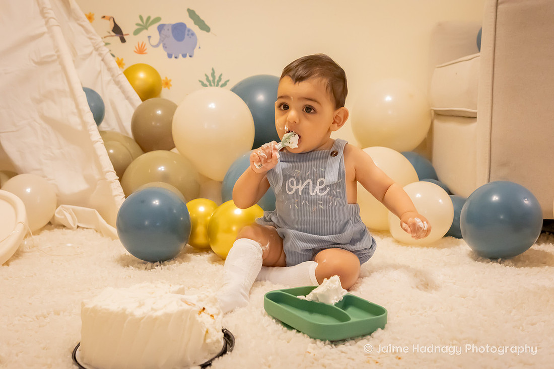 One Year Old Birthday PHotos with Balloons | Asheville Infant Photographer