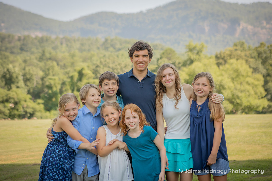 Extended Family Photos at Morse Park in Lake Lure | Asheville Photographer