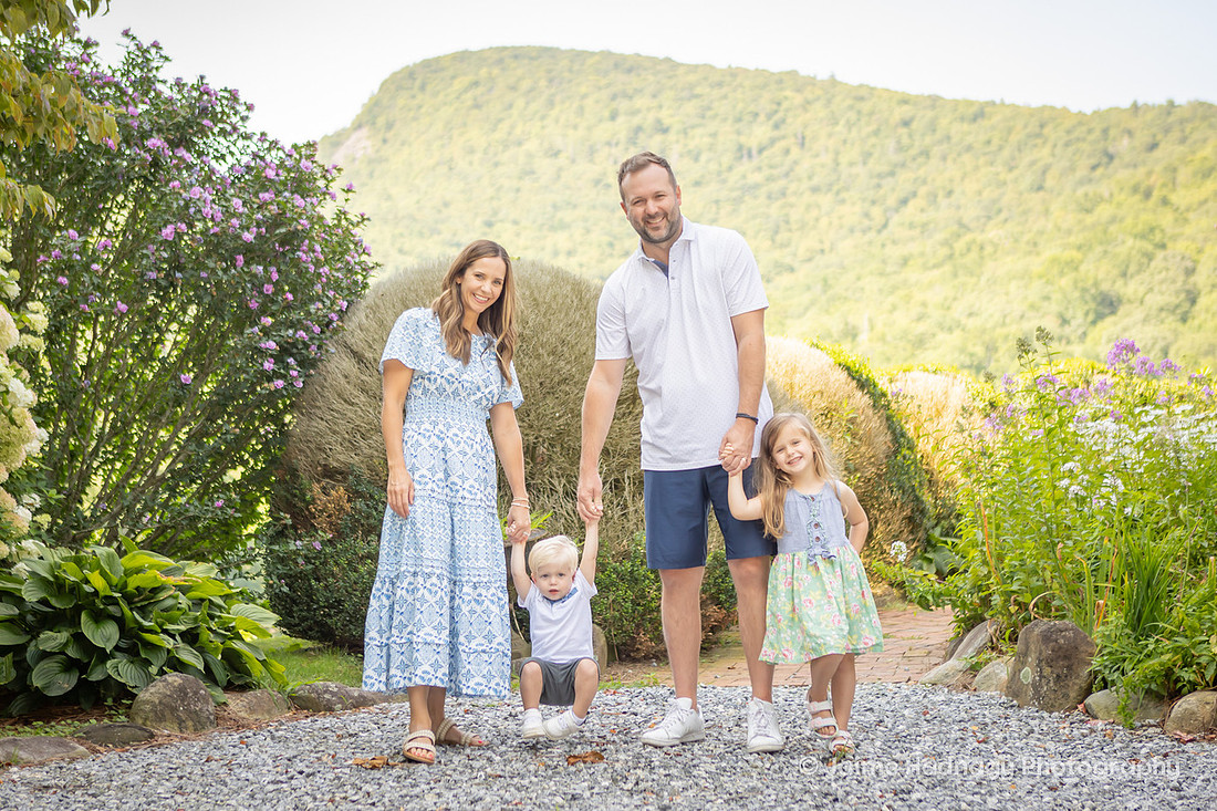 Outdoor Family Photos in the Mountains | Western NC Photographer