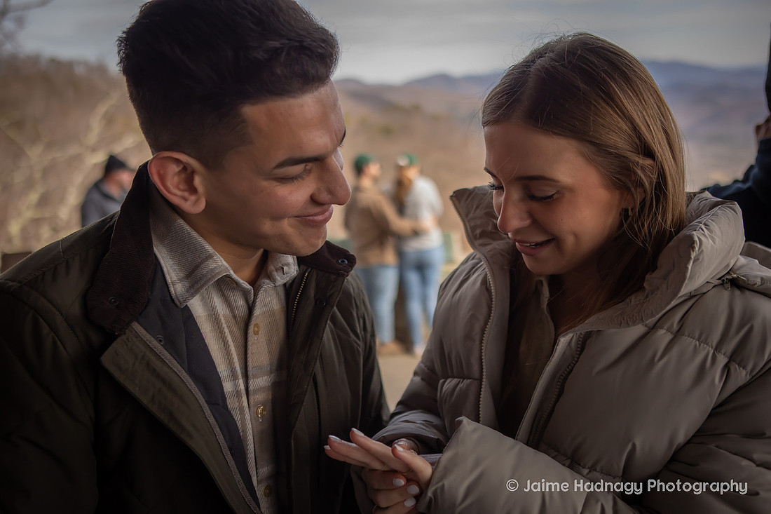 Surprise Proposal at Pretty Place with Professional Photographer