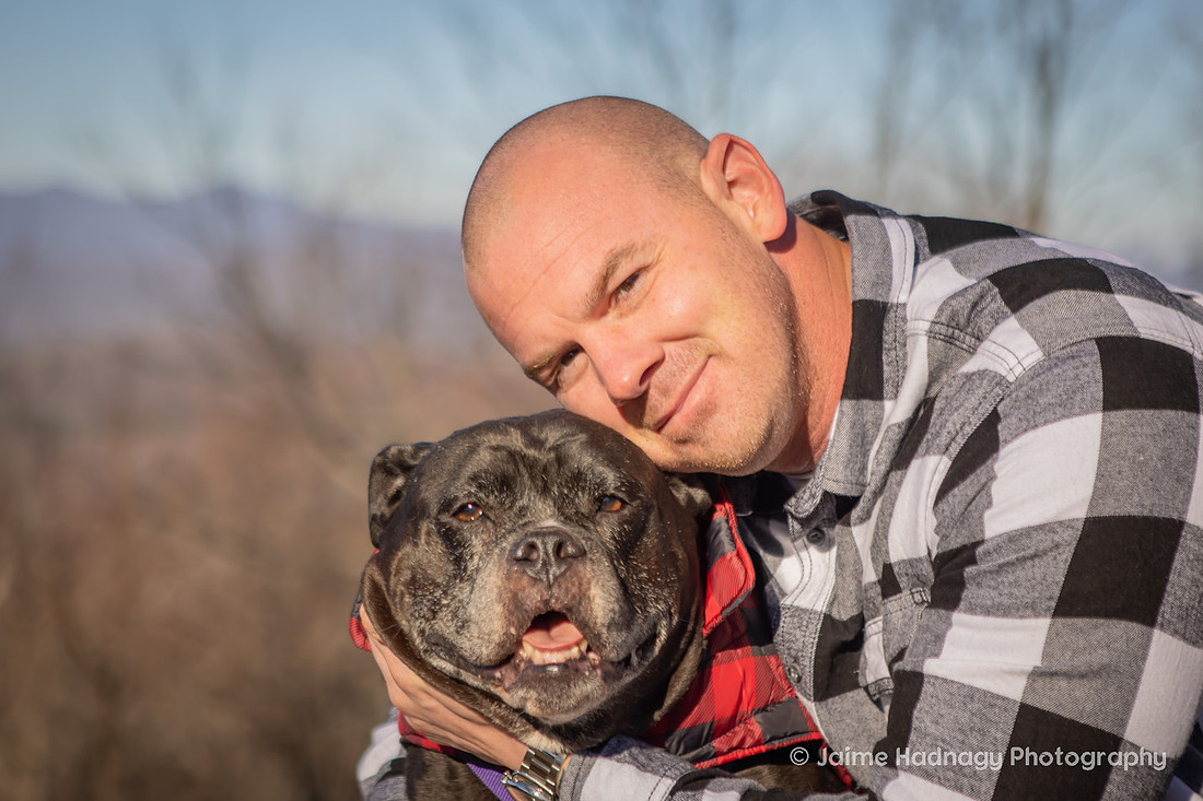 Loving Family Photos with Senior Dog | Asheville Pet Photographer