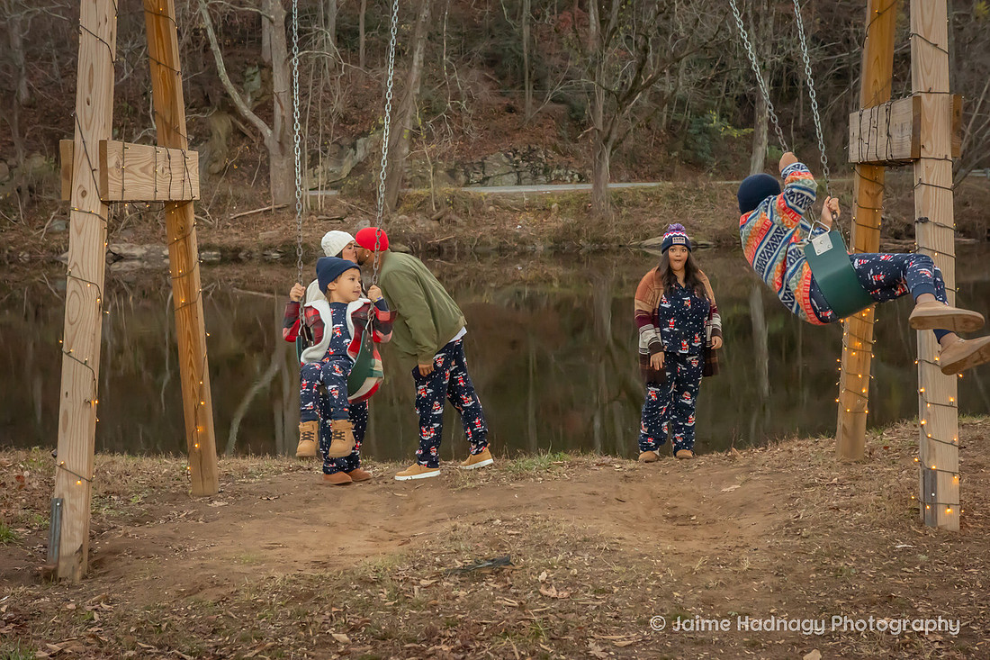 Christmas Family Photos | Asheville Photographer
