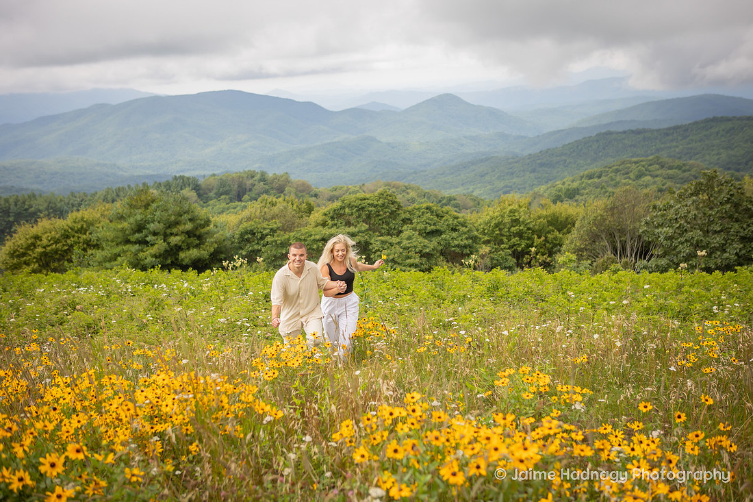 Stunning Mountain Proposal Photography | Asheville Engagement Photogrpaher