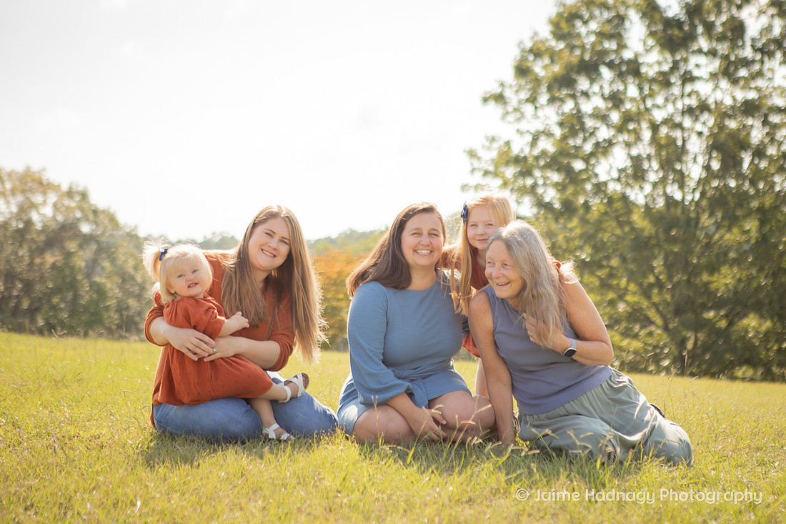 Outdoor Extended Family Portrait | Asheville Photographer