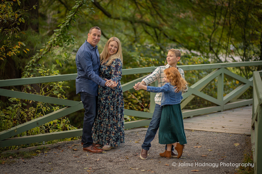 Extended Family Photos at Botanical Gardens in Asheville