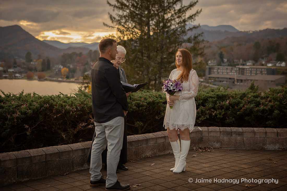 Micro Weddign at Lake Junaluska | Elopement Photography