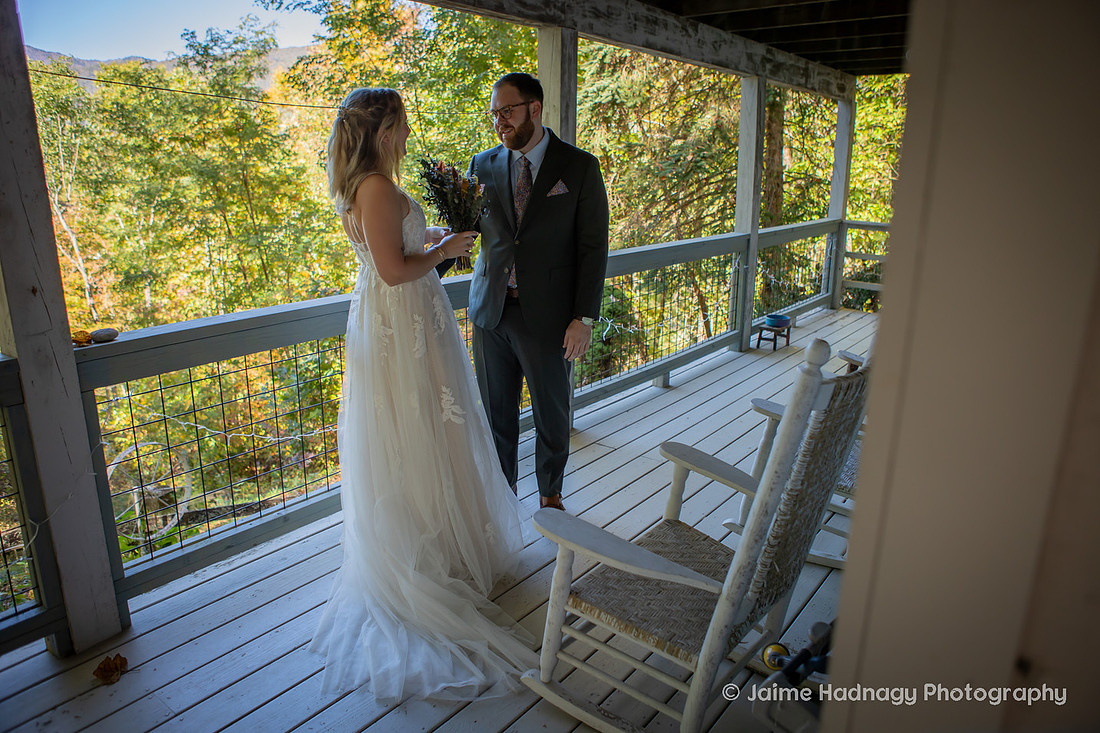 Micro Wedding in WNC mountain Cabin | Asheiville Elopement Photographer