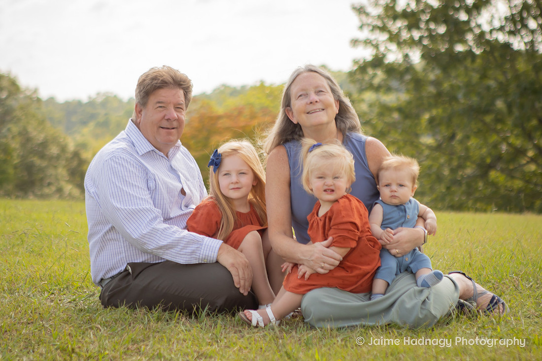 Outdoor Extended Family Portrait | Asheville Photographer