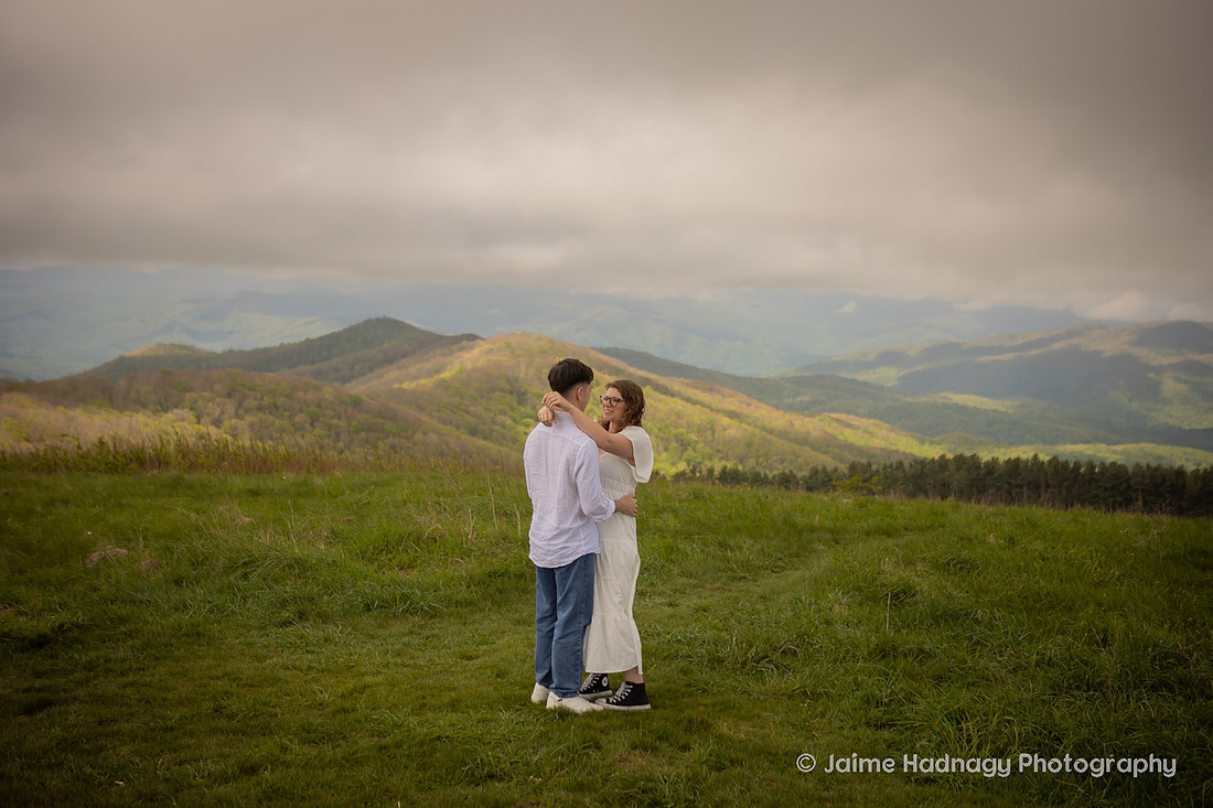 Mountain Engagement Photo Session | Western NC Photogrpaher