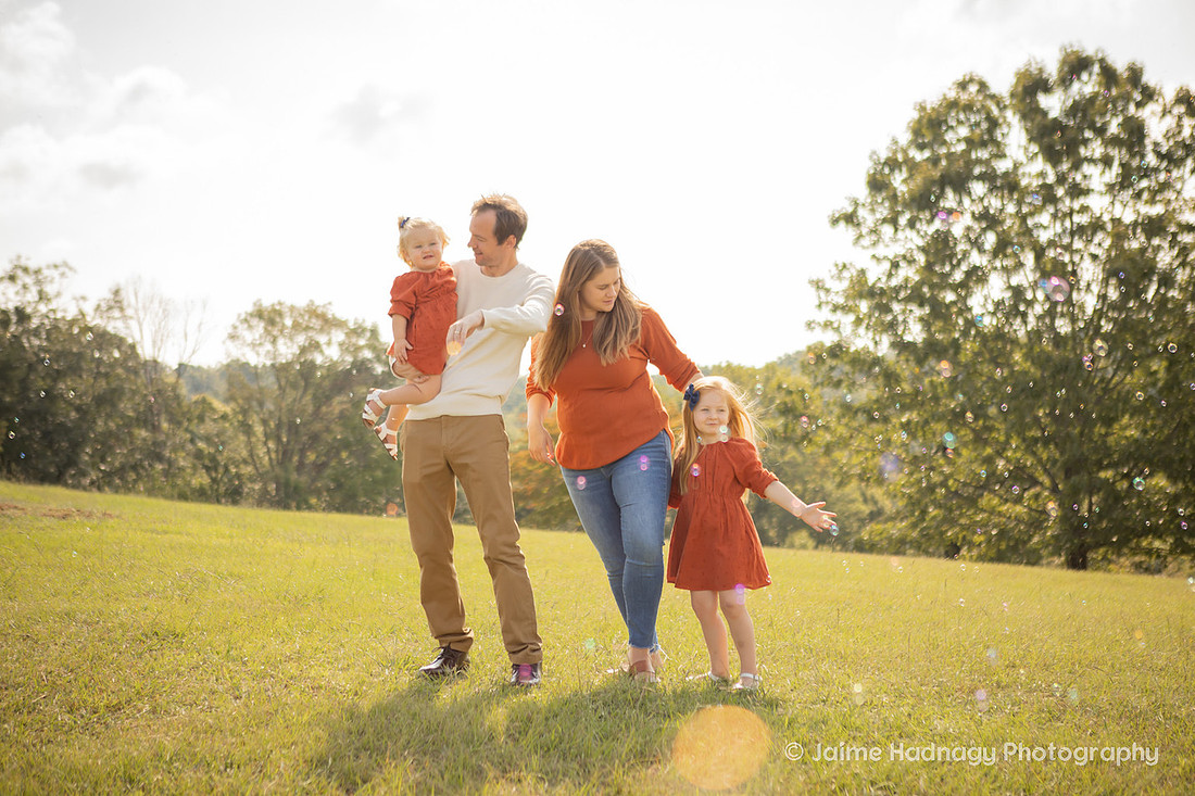 Outdoor Extended Family Portrait | Asheville Photographer