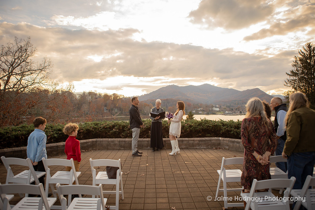 Micro Weddign at Lake Junaluska | Elopement Photography