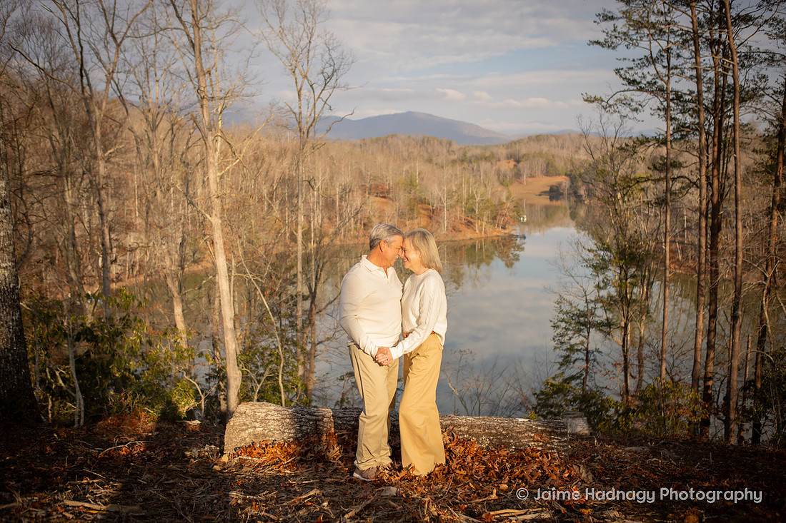 Lake House Family Photos | Asheville Photographer